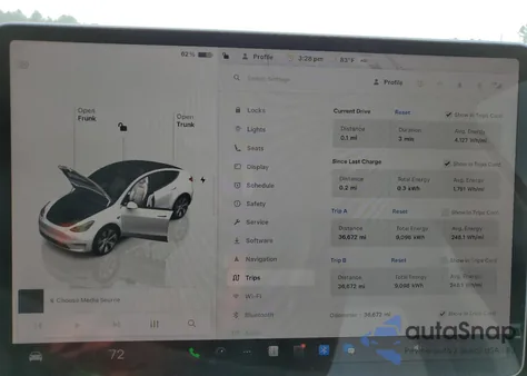 2023 Tesla Model Y из США, поврежденный, VIN 7SAYGDEE5PF666554